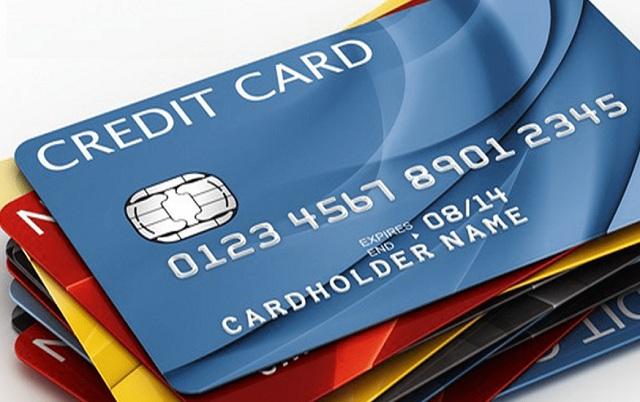 ACB giúp khách hàng hiểu hơn về cách sử dụng, mức phí áp dụng thẻ Debit là gì?