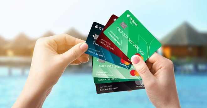 Thẻ tín dụng ngày càng trở nên phổ biến hơn