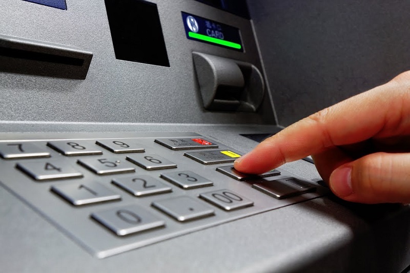 Kiểm tra số dư khả dụng tại ATM