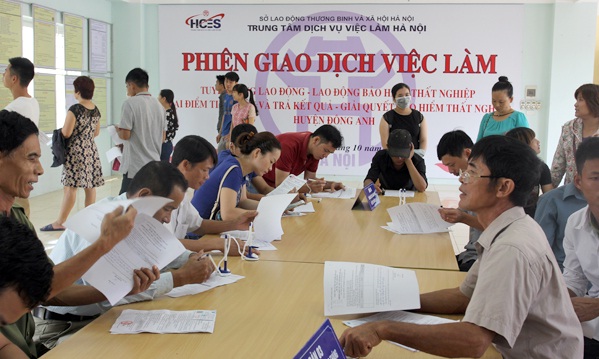 Nộp hồ sơ bảo hiểm thất nghiệp tại trung tâm dịch vụ việc làm Hà Nội