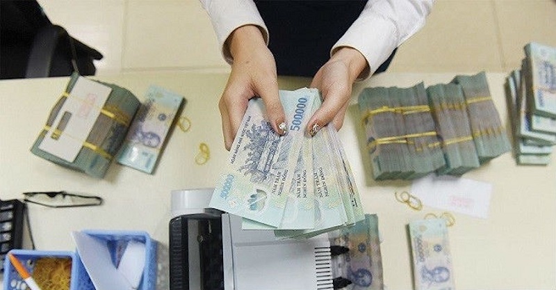 Rút tiền tiết kiệm trước kỳ hạn có nhiều bất lợi