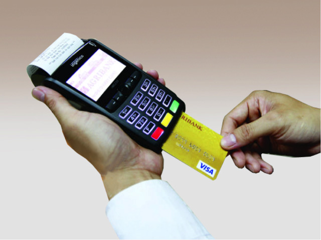 Thanh toán với POS bằng thẻ visa Agribank