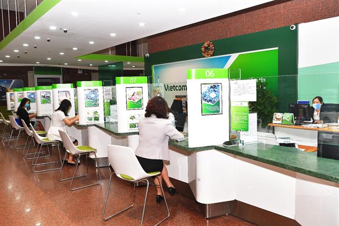 Ngân hàng Vietcombank có làm việc thứ 7 không?